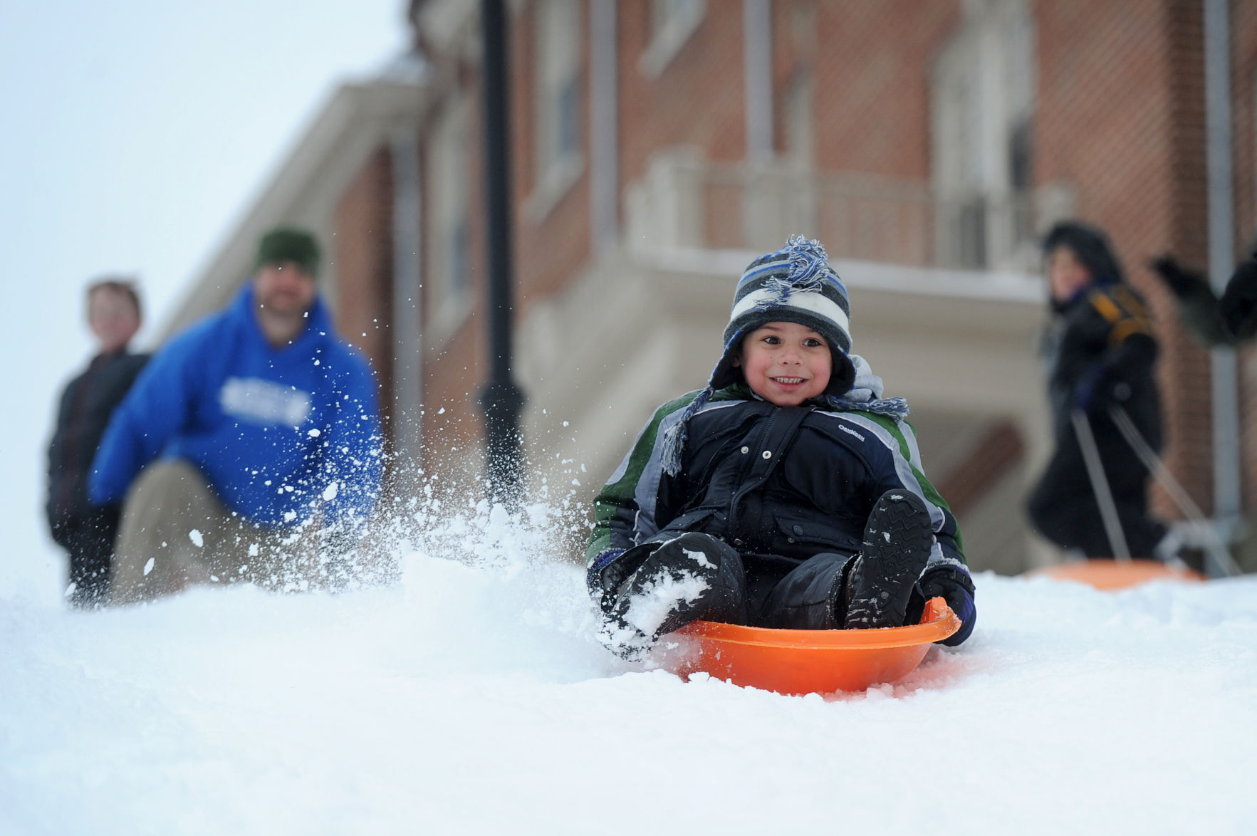 2014-02-13 Residents in the snow